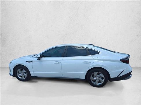 Used 2025 Hyundai Sonata SE FWD image 8
