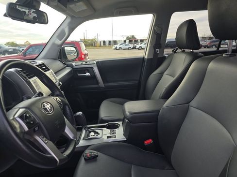 Used 2024 Toyota 4Runner SR5 Premium image 3