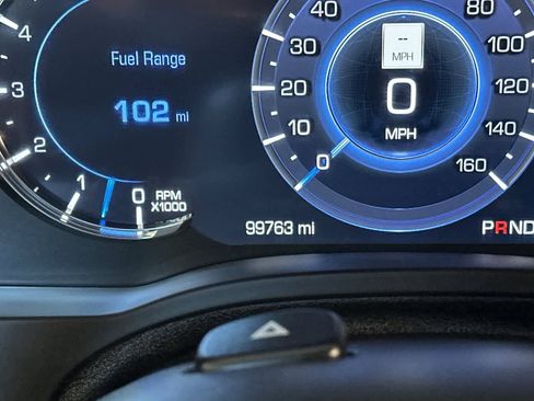 Used 2020 Cadillac Escalade Luxury AWD/4WD image 25