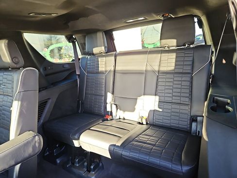 Used 2023 Cadillac Escalade Sport Platinum w/ LPO, ONYX Package image 10