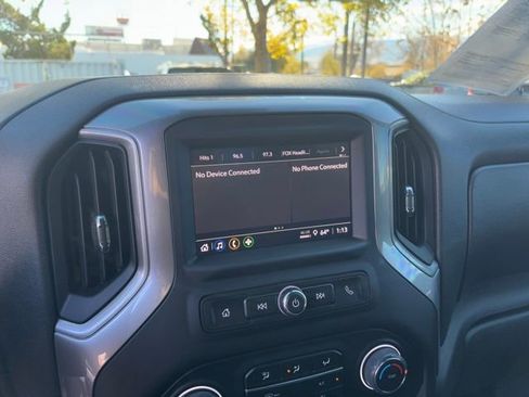 Used 2024 Chevrolet Silverado 1500 Custom image 22