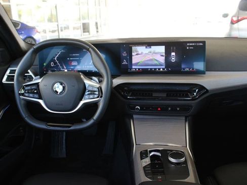 Used 2025 BMW 330i Sedan RWD image 14
