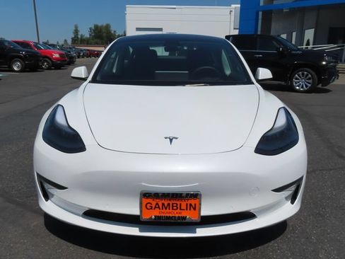 Used 2022 Tesla Model 3 RWD image 2