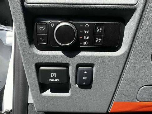 New 2025 Ford F150 Lightning Flash AWD/4WD image 14