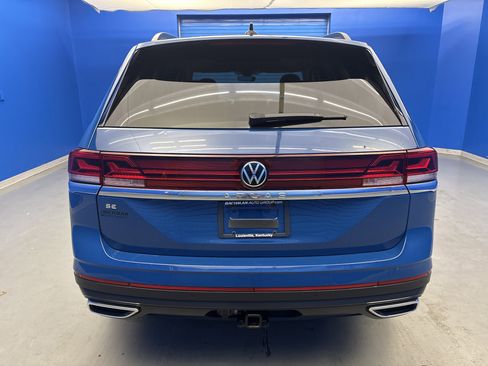 Certified 2025 Volkswagen Atlas SE w/ Panoramic Sunroof Package image 6