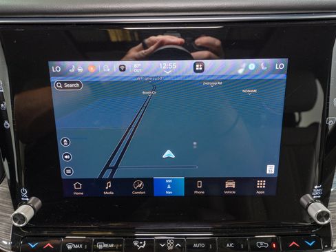 Used 2022 Jeep Wagoneer Series III w/ Premium Group I AWD/4WD image 19