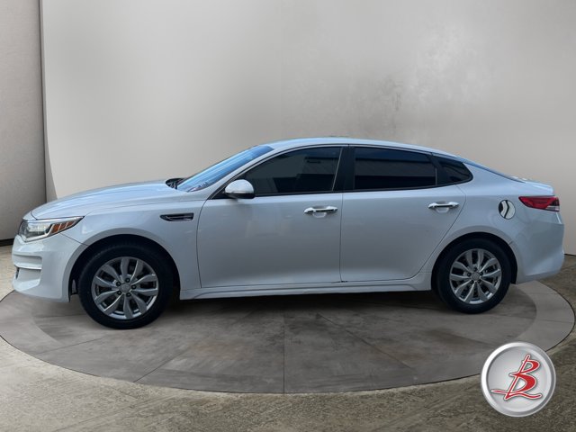 Used 2018 Kia Optima LX FWD image 4