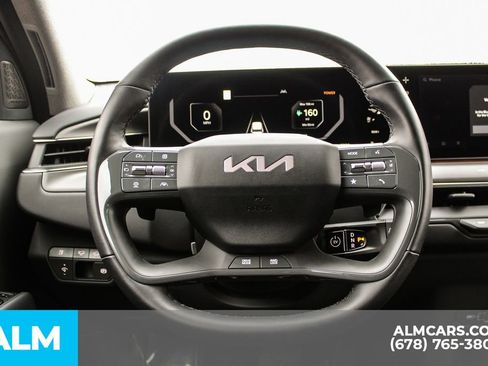 Used 2024 Kia EV9 Land image 29