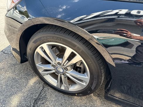 Used 2014 Mercedes-Benz E 350 4MATIC Sedan w/ Premium 1 Package image 32