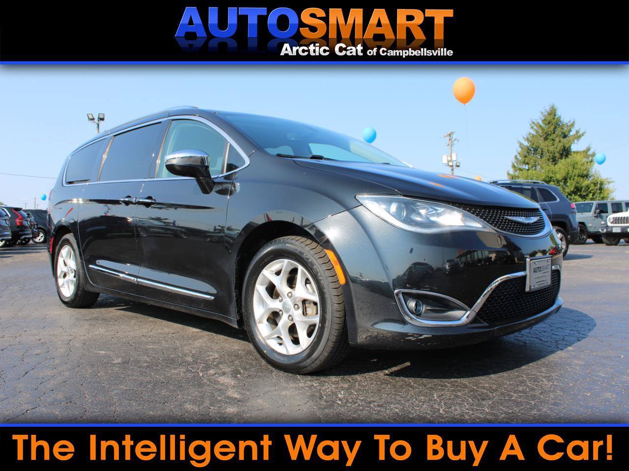 Used 2019 Chrysler Pacifica Limited FWD image 1