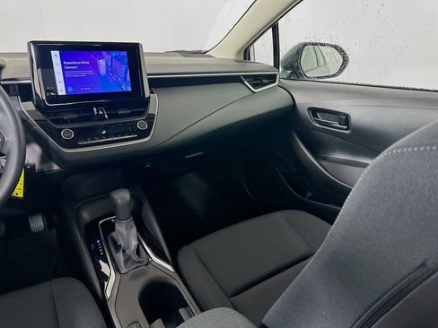 Used 2026 Toyota Corolla LE image 23