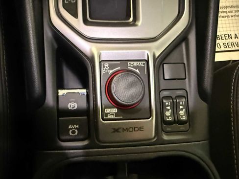 Certified 2023 Subaru Forester Premium AWD/4WD image 35