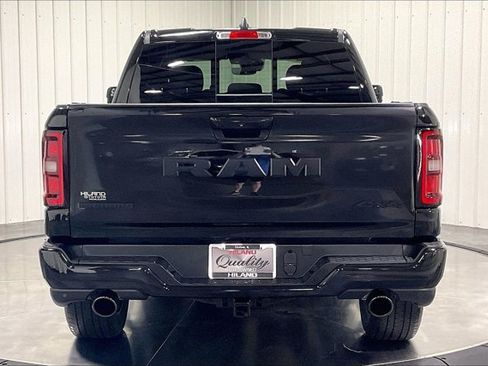 Used 2025 RAM 1500 Big Horn AWD/4WD image 4
