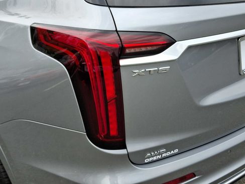 Used 2024 Cadillac XT6 Premium Luxury AWD/4WD image 12