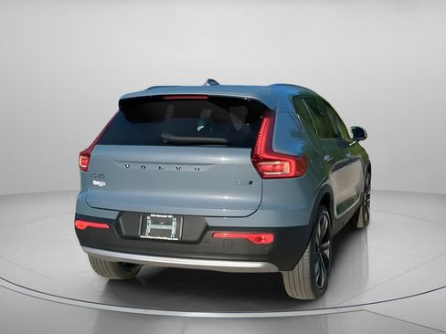 Used 2023 Volvo XC40 B5 Plus w/ Protection Package Premier AWD/4WD image 26