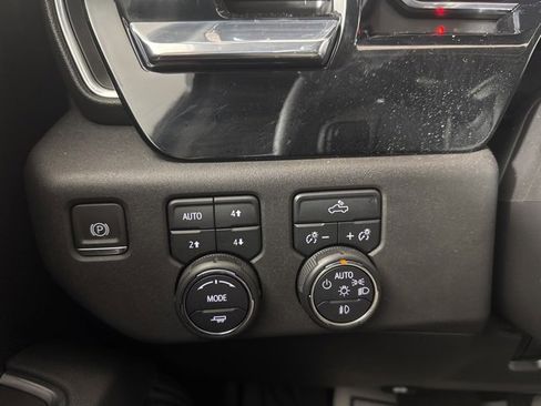 Used 2023 Chevrolet Silverado 1500 RST w/ Z71 Off-Road Package image 19