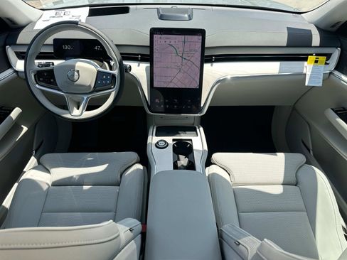 New 2025 Volvo EX90 Plus image 7