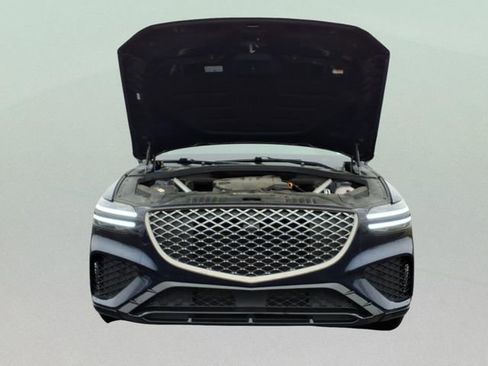 Used 2023 Genesis GV70 2.5T w/ Sport Prestige Package image 27