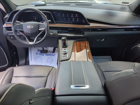 Certified 2021 Cadillac Escalade Premium Luxury AWD/4WD image 19