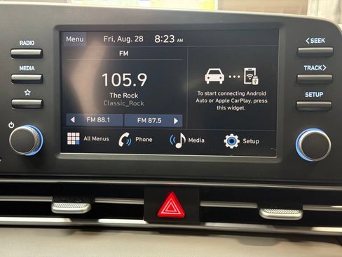 New 2026 Hyundai Elantra SE FWD image 14