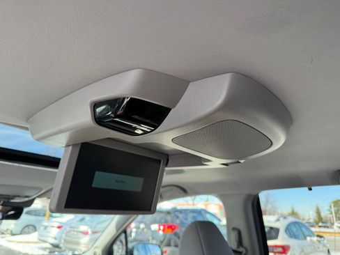 Used 2019 Honda Pilot Touring image 17