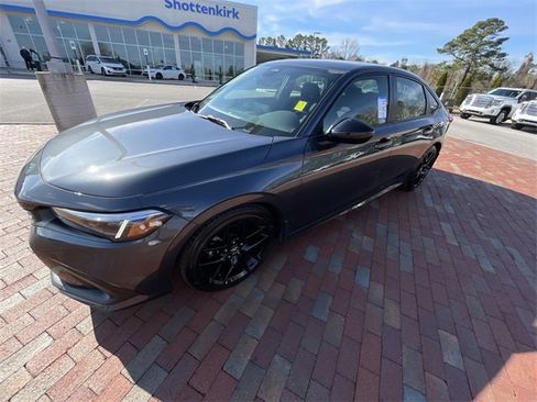 Certified 2024 Honda Civic Sport image 30