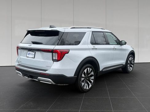 Used 2025 Ford Explorer Platinum w/ LUX Leather Package image 5