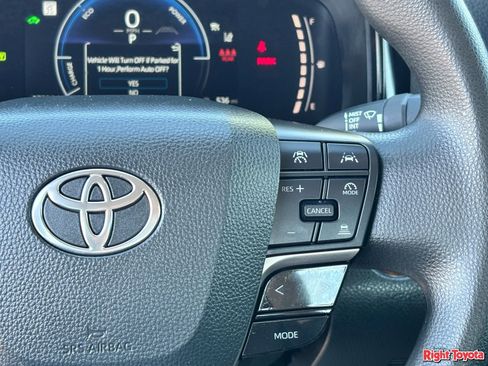 Certified 2025 Toyota Camry LE image 23