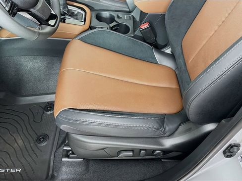 Used 2025 Subaru Forester Touring AWD/4WD image 13