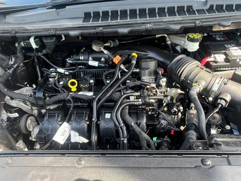 Used 2023 Ford Edge SE image 34