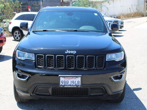 Used 2022 Jeep Grand Cherokee Laredo X AWD/4WD image 2