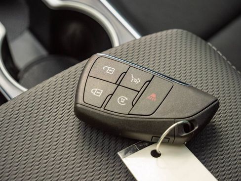 New 2026 Chevrolet Equinox LT w/ Convenience Package II image 35