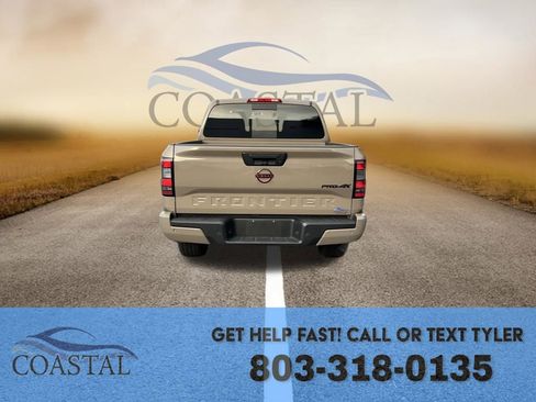 Used 2024 Nissan Frontier PRO-4X w/ Technology Package image 7