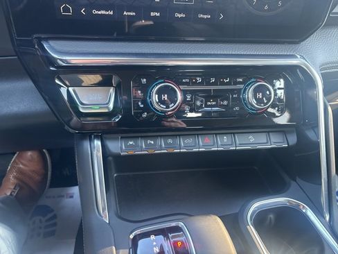 Certified 2025 GMC Sierra 1500 Denali image 23