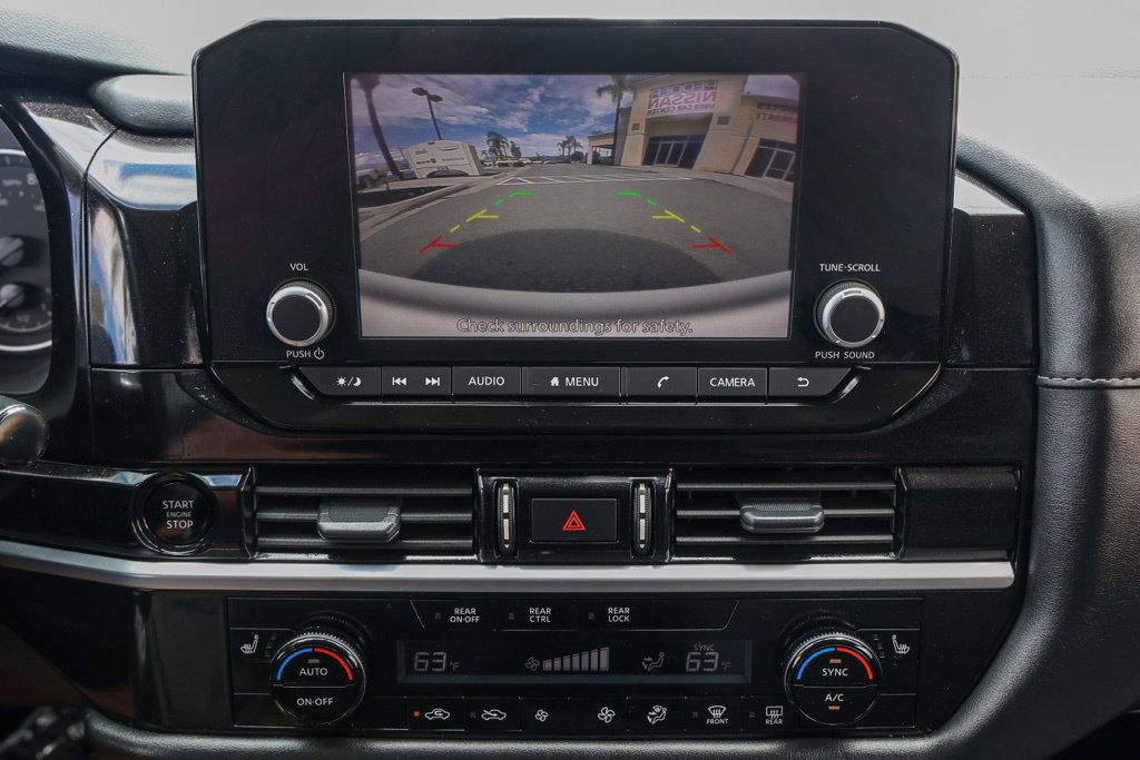 Used 2025 Nissan Pathfinder SV FWD image 30