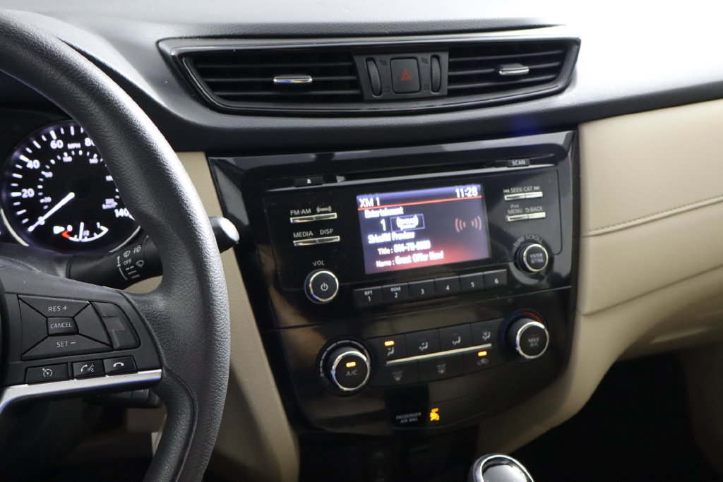 Used 2017 Nissan Rogue S AWD/4WD image 24