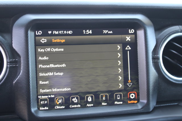 Used 2023 Jeep Wrangler Unlimited Sahara w/ Cold Weather Group AWD/4WD image 36