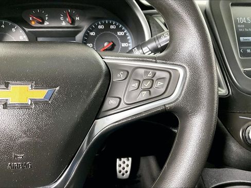 Used 2017 Chevrolet Malibu LS image 17