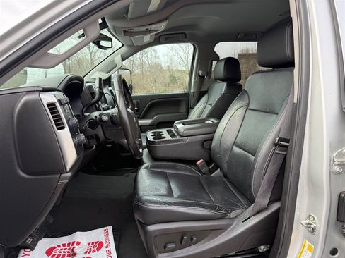 Used 2019 Chevrolet Silverado 2500 LTZ w/ Duramax Plus Package image 12