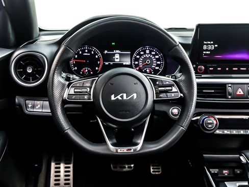 Used 2023 Kia Forte GT-Line w/ GT-Line Premium Package image 19