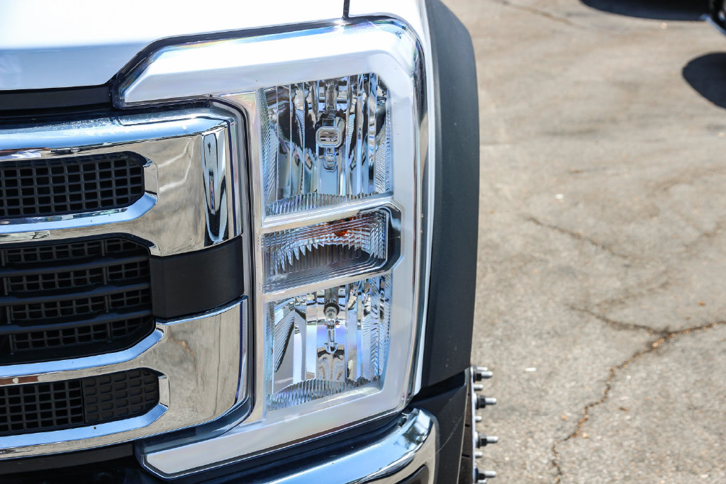 New 2025 Ford F550 2WD Regular Cab Super Duty image 9
