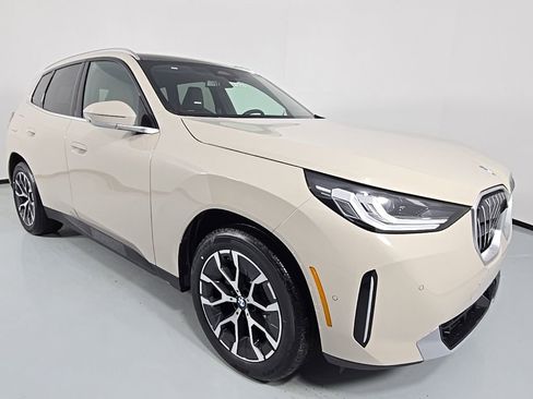 New 2026 BMW X3 xDrive30 w/ Premium Package image 7