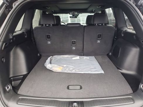 New 2026 Jeep Grand Cherokee Limited image 9