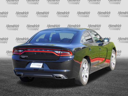 Used 2017 Dodge Charger SE AWD/4WD image 8