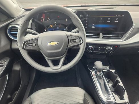 New 2026 Chevrolet Trax LT image 14