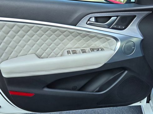 Used 2023 Genesis G70 3.3T w/ Sport Prestige Package image 11