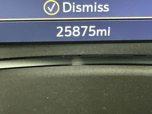 Used 2022 GMC Terrain SLT w/ Elevation Edition image 19