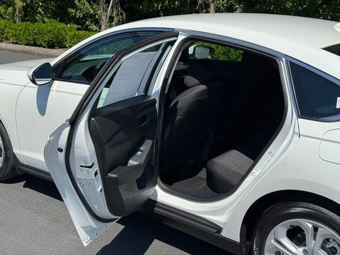 New 2026 Honda Accord LX image 11