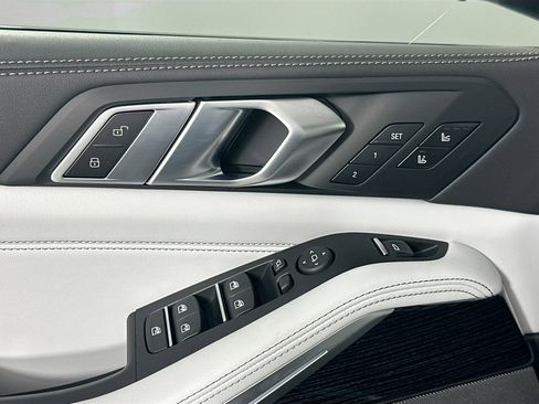 New 2026 BMW X5 xDrive50e w/ Executive Package image 17