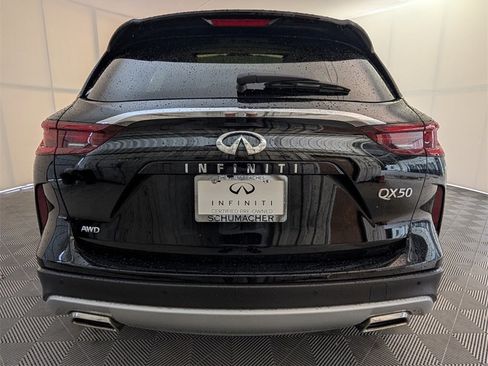 Certified 2025 INFINITI QX50 Luxe image 11